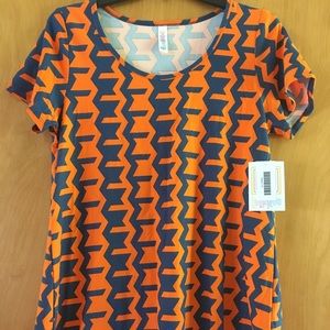 LuLaRoe Small Classic T
